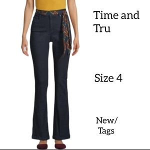 TIME AND TRU WOMENS BOOTCUT JEANS SIZE 4 DARK BLUE DENIM PLAID BELT NEW/TAGS